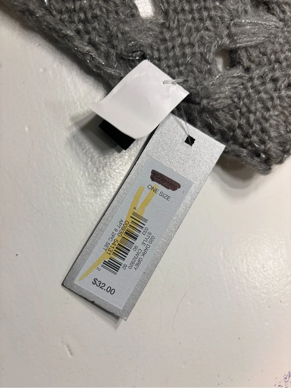 NWT Apt. 9 Light Gray Silver Cable Knit Beanie Hat & Scarf Set Pair Bow